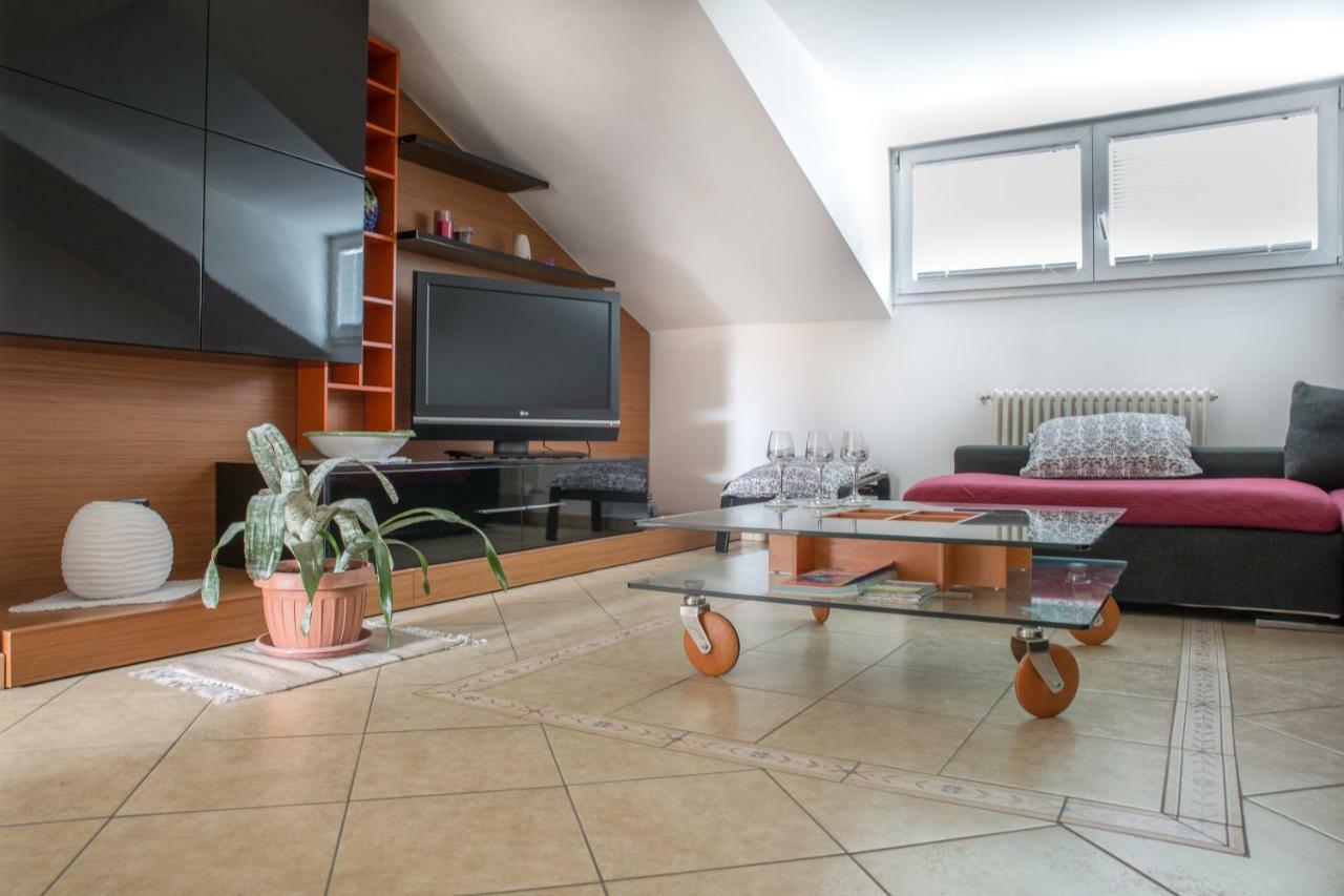 Linden Apartment Riva del Garda Eksteriør billede